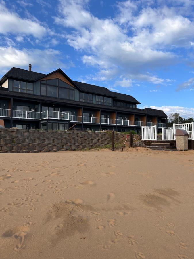 The Beach Haus - Traverse City Kültér fotó