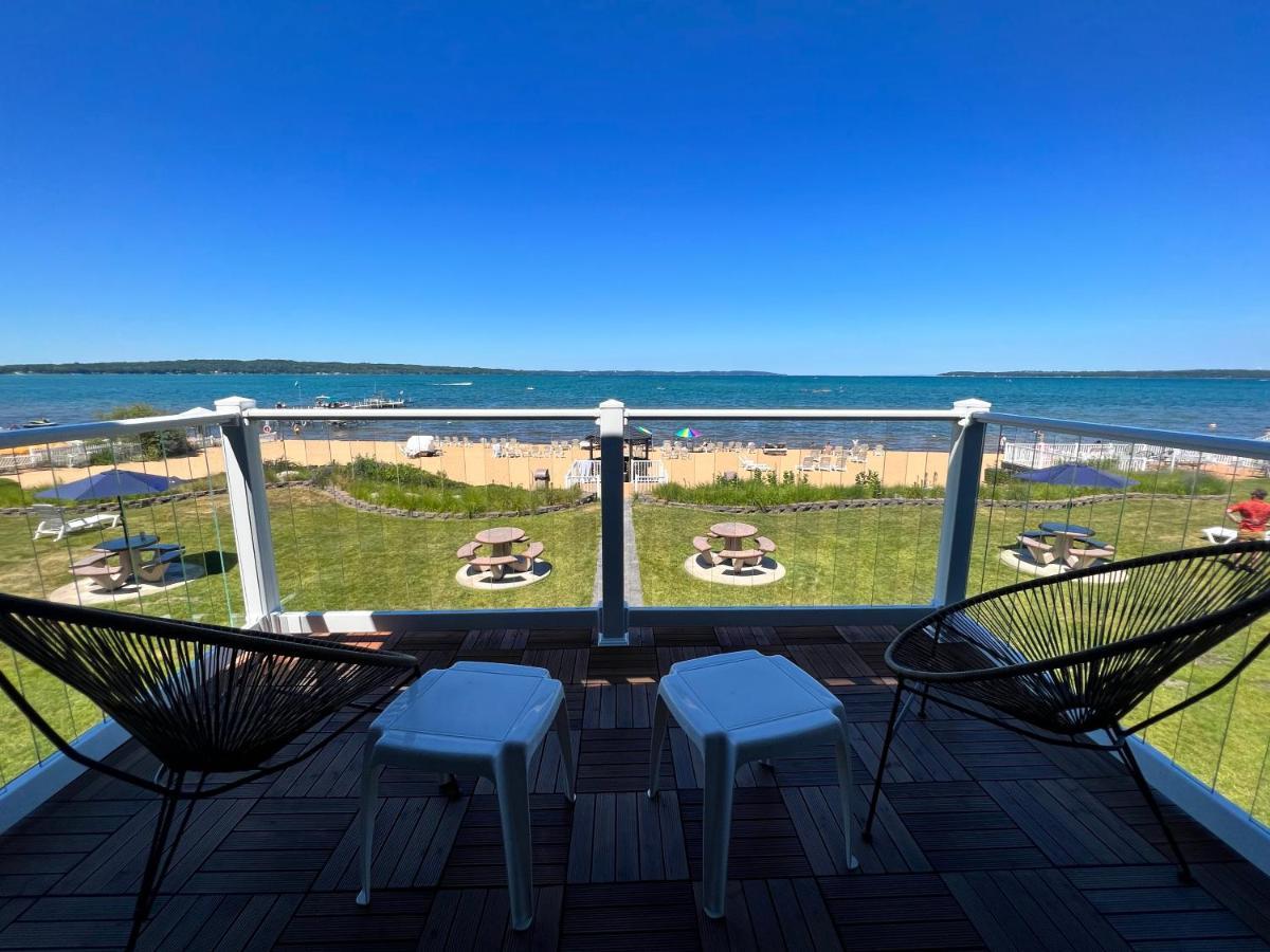 The Beach Haus - Traverse City Kültér fotó